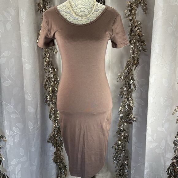 Zenana Women’s Small Mocha Bodycon Midi Dress | Clean Girl Minimalist Chic - Picture 1 of 11
